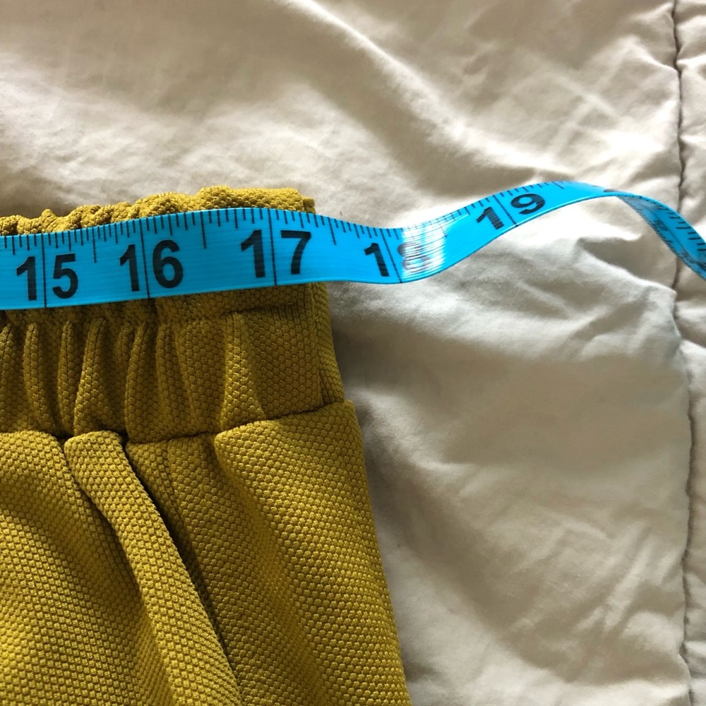 NWT Elegant Mustard Wide-Leg Pants - Picture 5 of 9